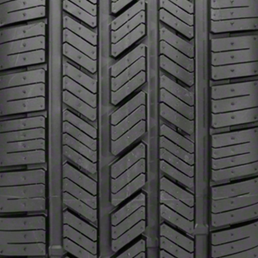 Full-season P275/55R20 111S passenger tires