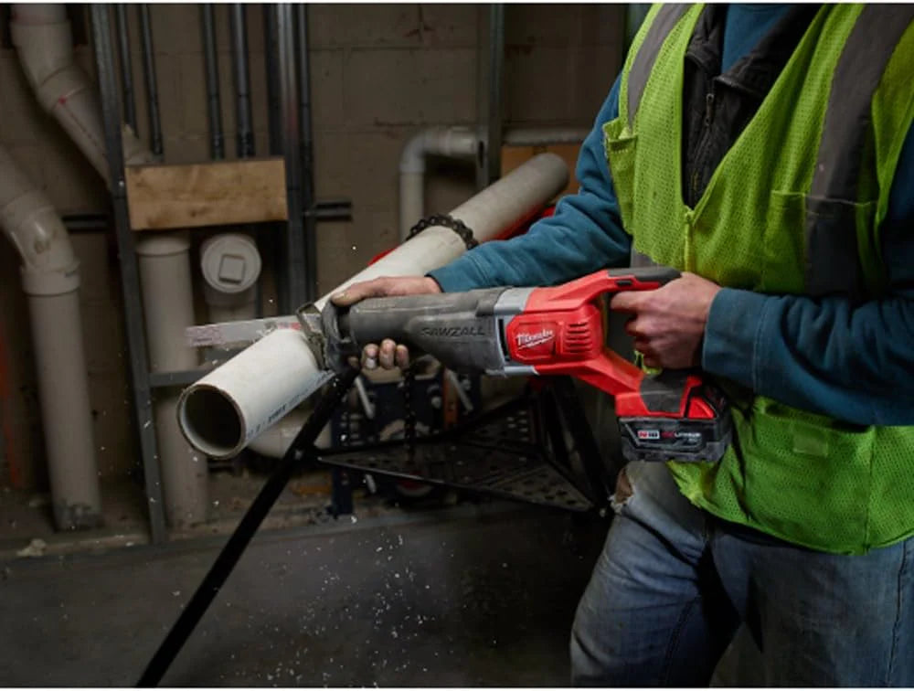 2621-20 M18 18V Lithium Ion Cordless Sawzall 3,000RPM Reciprocating Saw with Quik Lok Blade Clamp and All Metal Gearbox (Bare Tool)