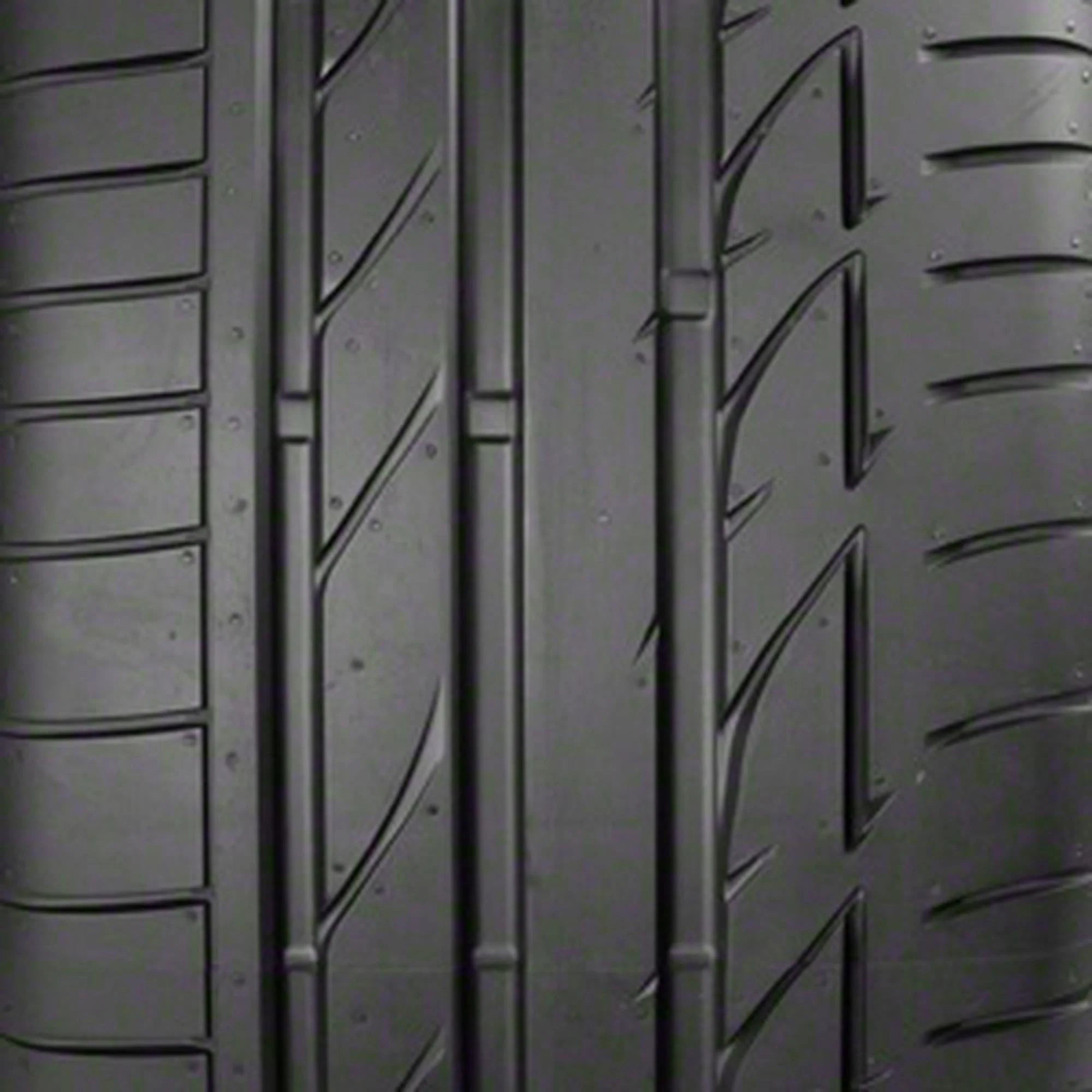 Summer 215/45R20 95W XL passenger tires