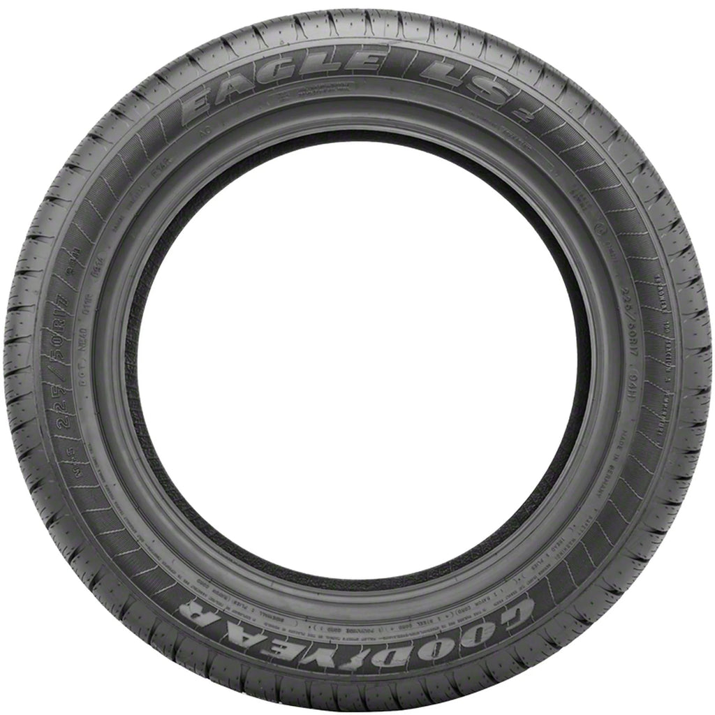 Full-season P275/55R20 111S passenger tires